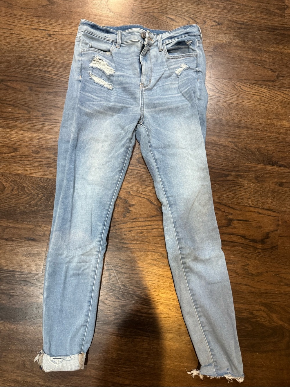 American Eagle Outfitters Light Blue Distressed Skinny Jeans